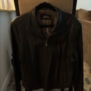 Elegant Black Leather Jacket sleeves 25 inches chest 17 inches